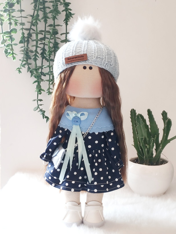 💙عروسک روسی دخترانه 30سانتی سرچرخشی(پیراهن خالدار سورمه ای)🩵(ارسال رایگان)